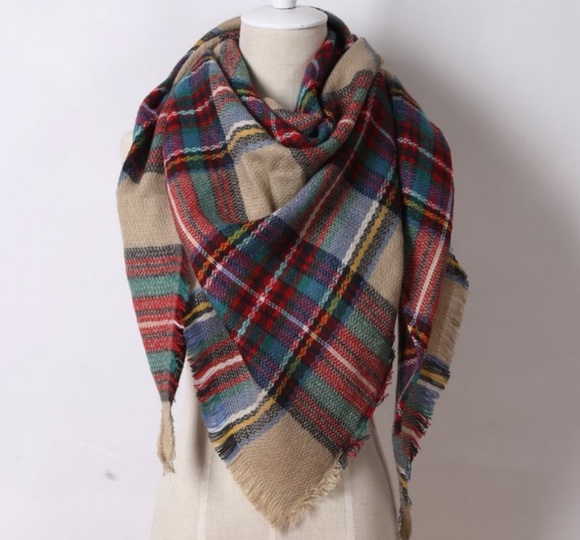 Fall Lush Scarf - Picture 2 of 4